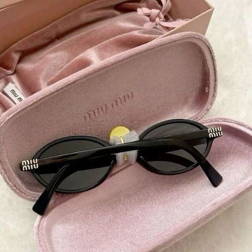 Miu Miu oval Noir