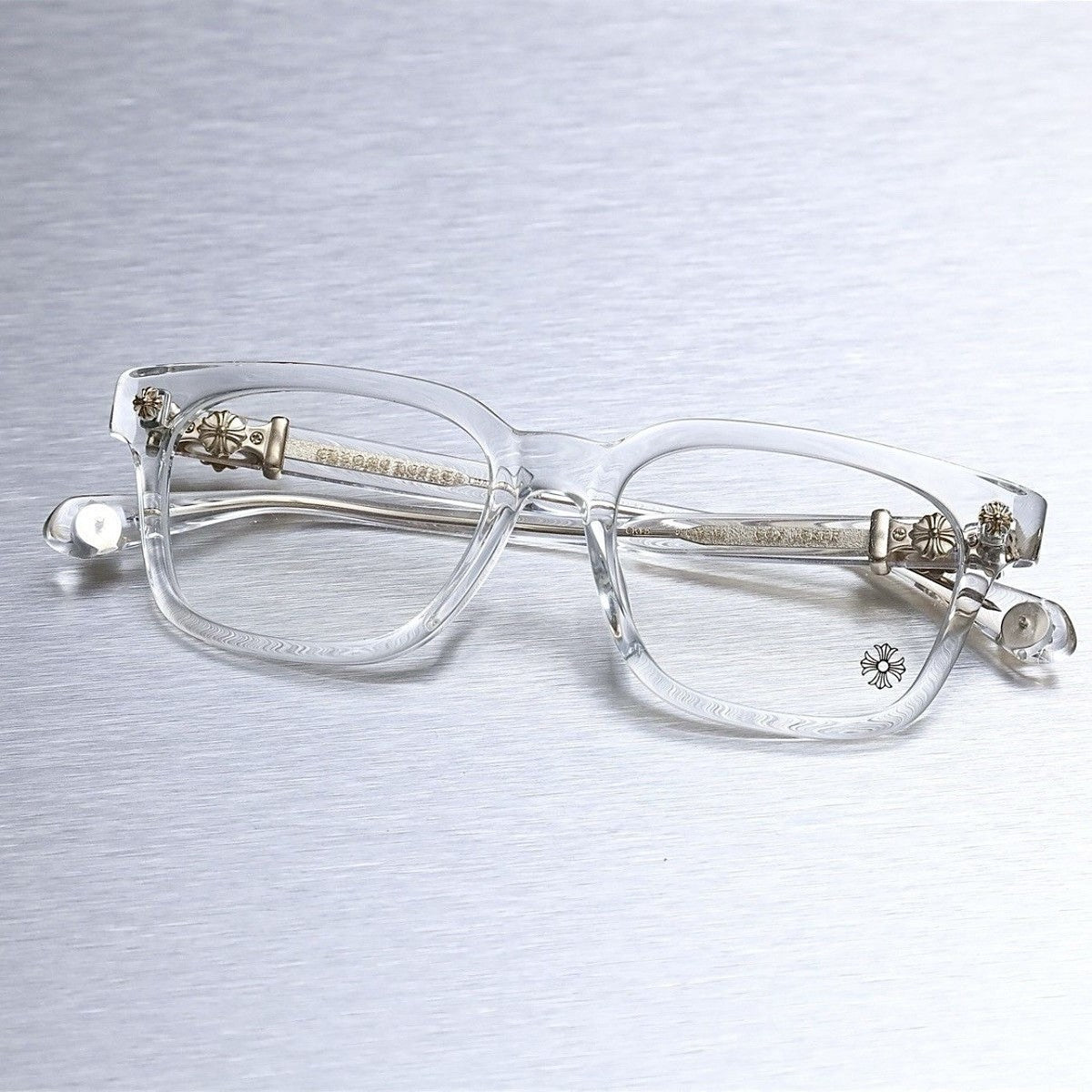 Chrome hearts